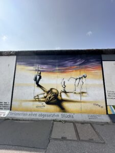 Arte urbana na East Side Gallery, Berlim