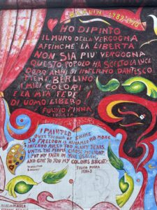 Arte urbana na East Side Gallery, Berlim